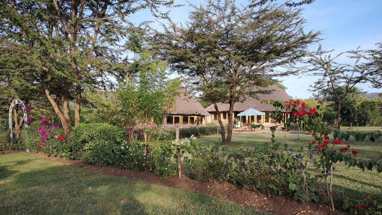 Osero Lodge Ololaimutiek Exterior foto